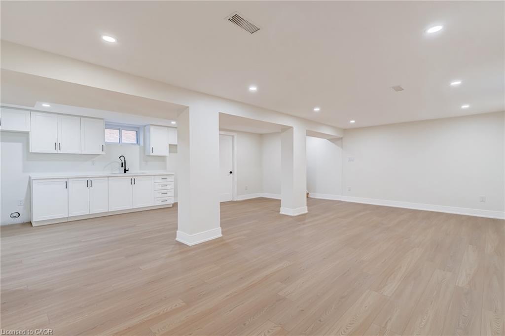 63 Hardale Crescent Property Photo 27