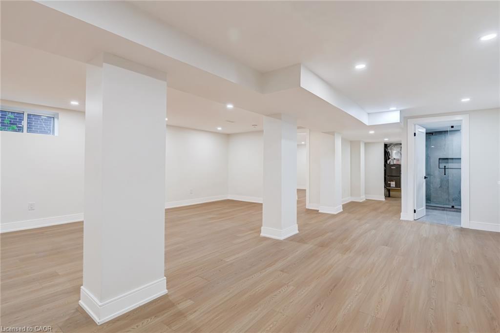 63 Hardale Crescent Property Photo 29