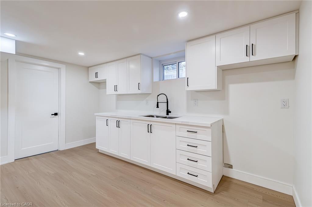 63 Hardale Crescent Property Photo 31