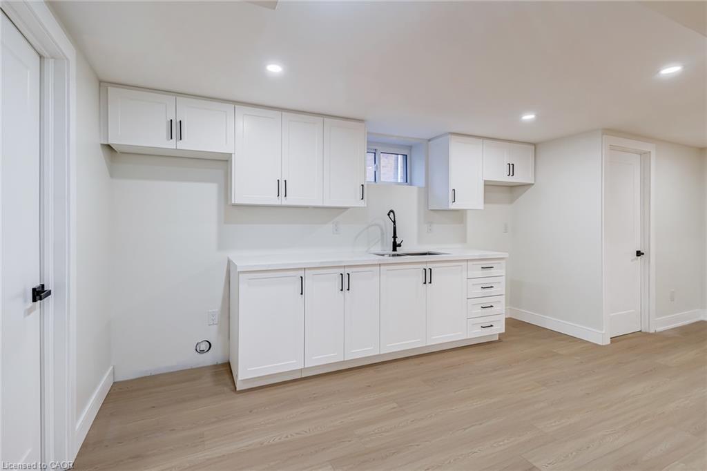 63 Hardale Crescent Property Photo 33