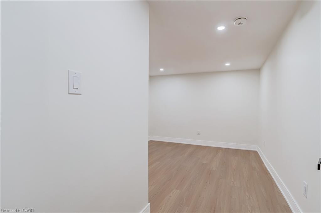 63 Hardale Crescent Property Photo 34