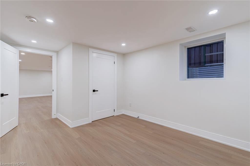 63 Hardale Crescent Property Photo 36