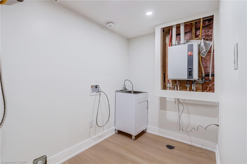 63 Hardale Crescent Property Photo 40