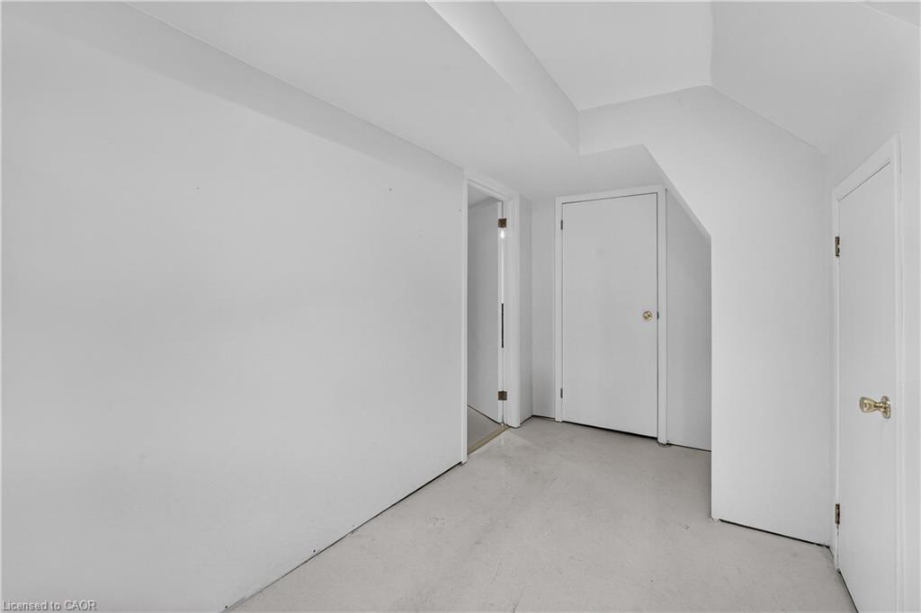 8 Horsham Street Property Photo 35