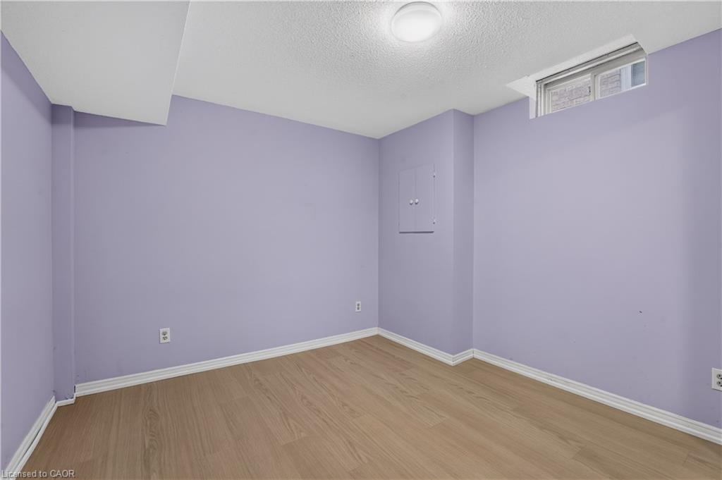 8 Horsham Street Property Photo 39