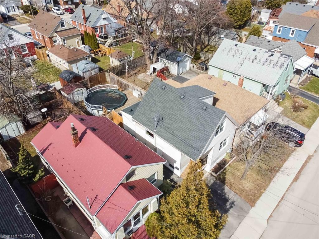 54 Weir Street S Property Photo 35