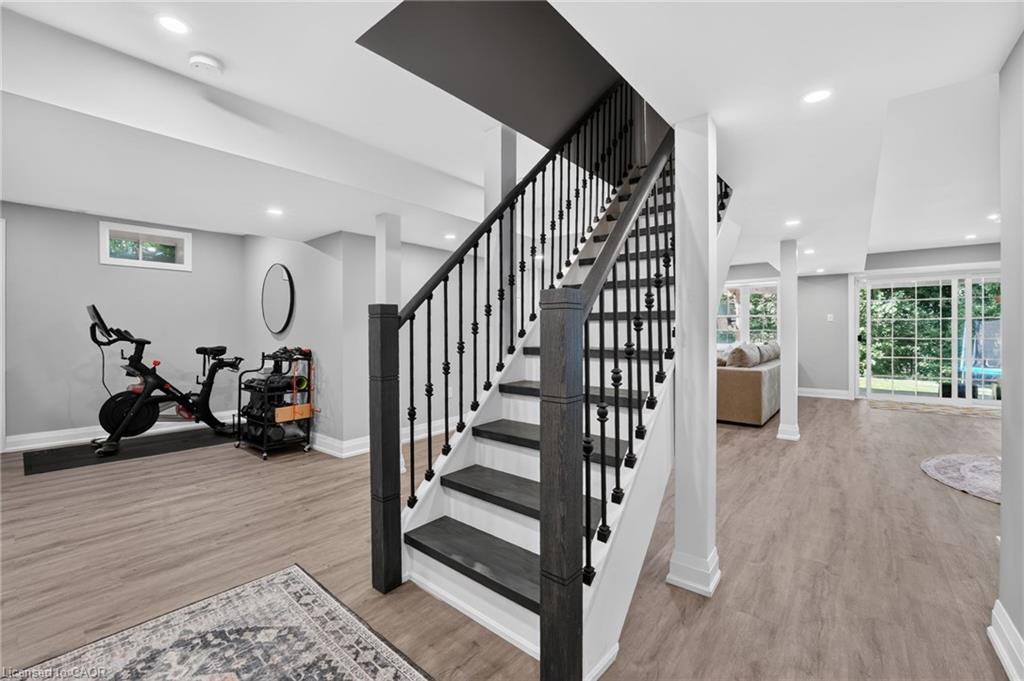 60 Meadowglen Boulevard Property Photo 36
