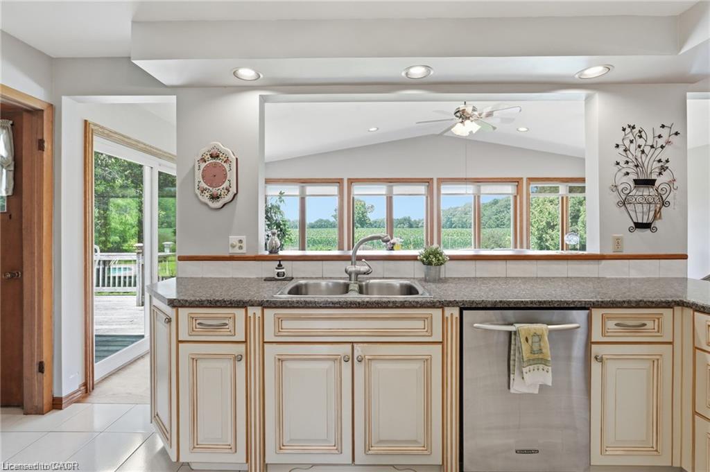 610 Miles Road Property Photo 14