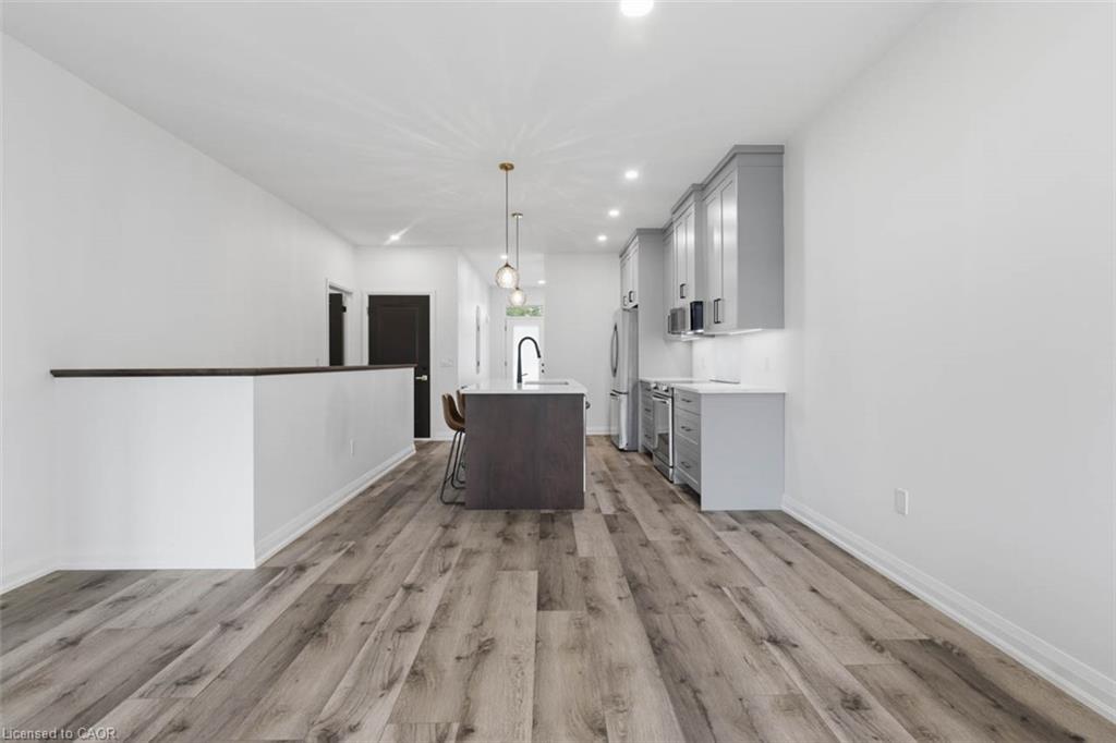 362 Wellington Street E Property Photo 9