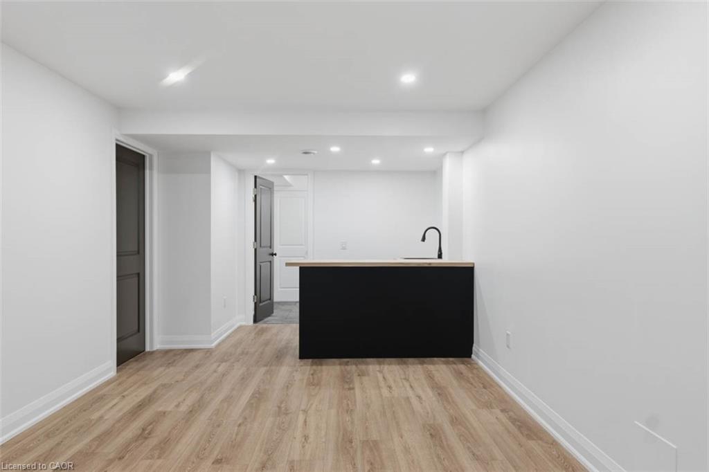 362 Wellington Street E Property Photo 20