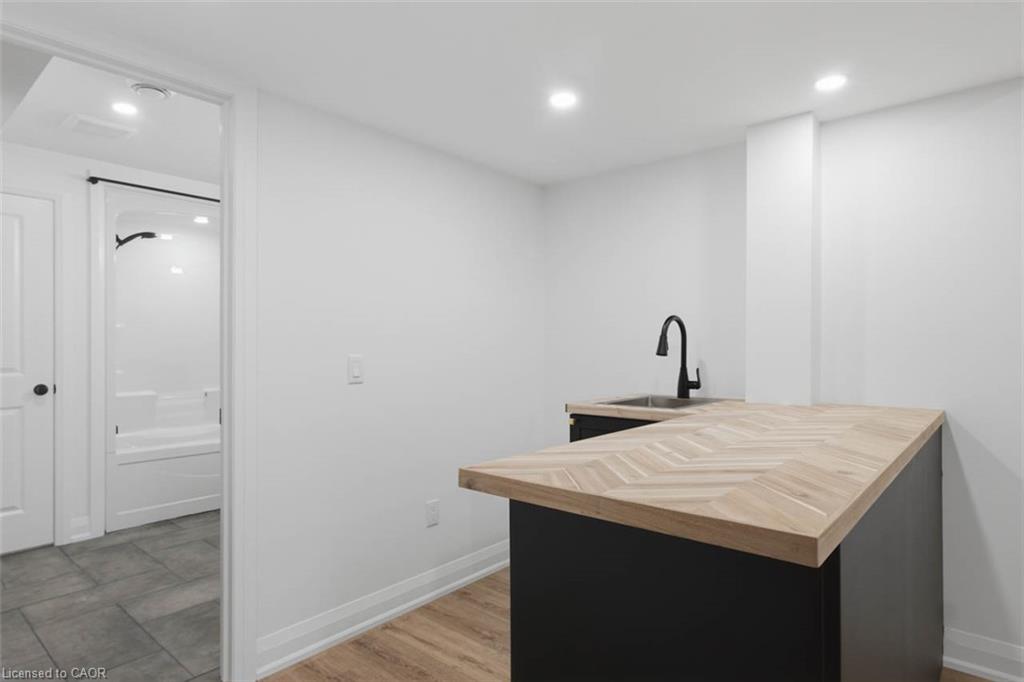 362 Wellington Street E Property Photo 21