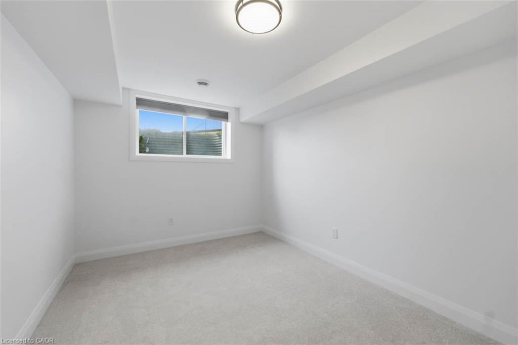 362 Wellington Street E Property Photo 26