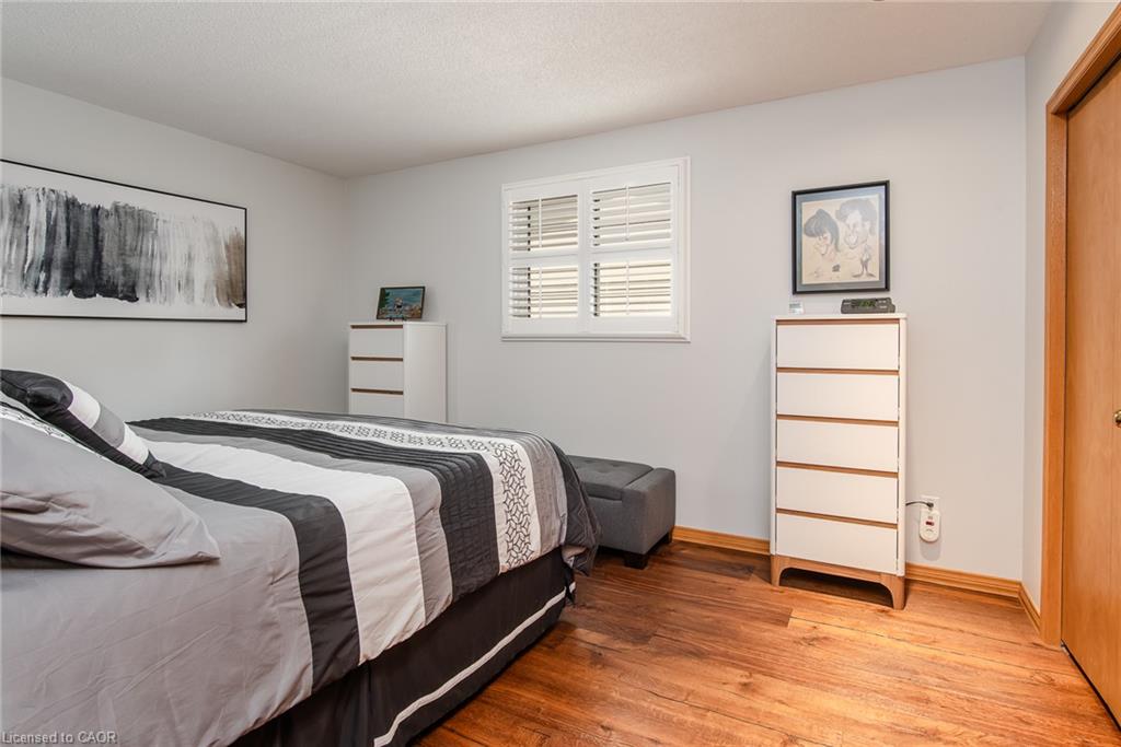 154 Ambleside Court Property Photo 17