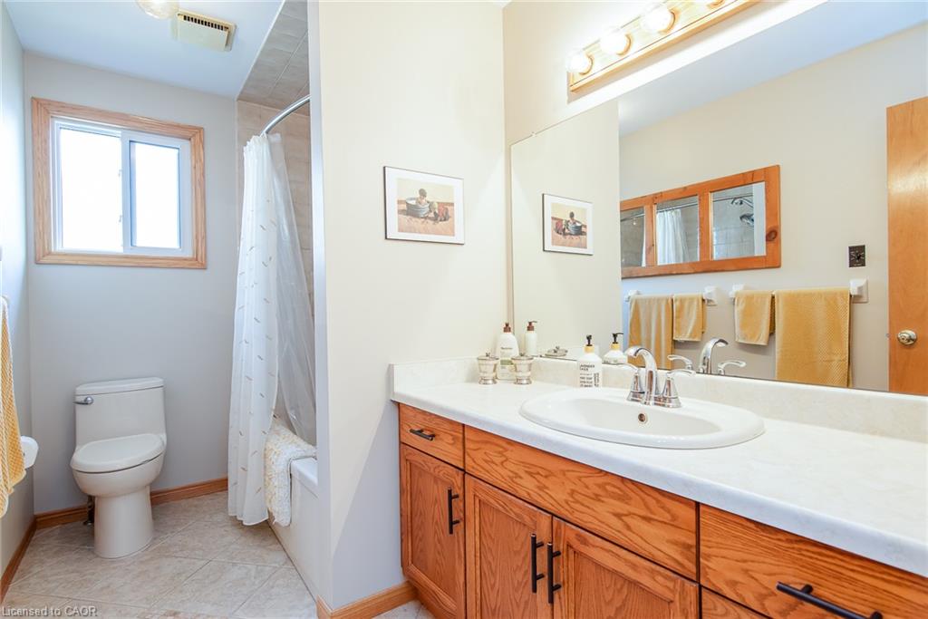 154 Ambleside Court Property Photo 20