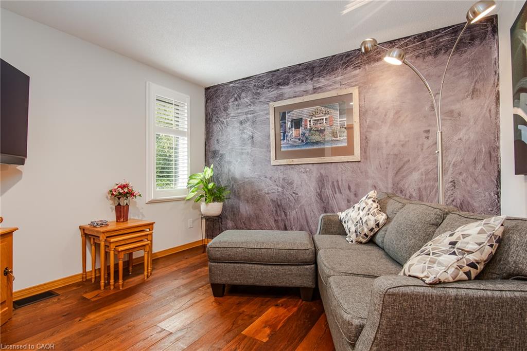 154 Ambleside Court Property Photo 23