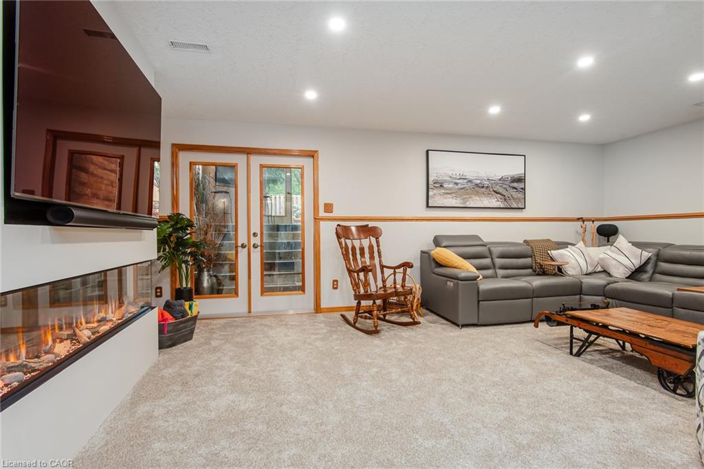 154 Ambleside Court Property Photo 24