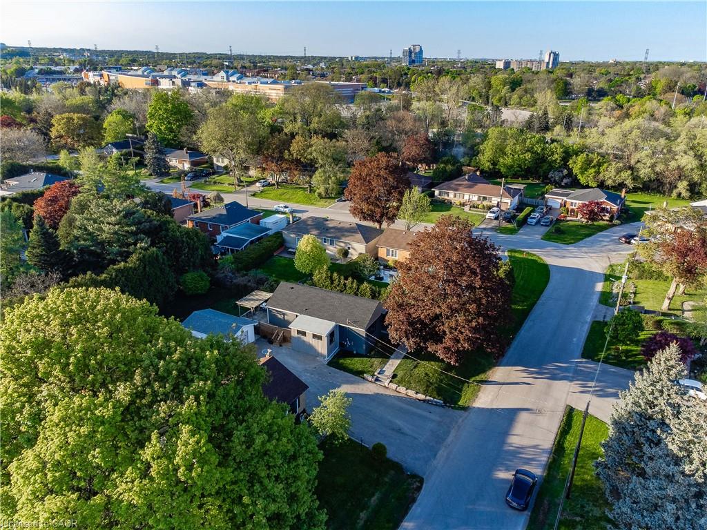 1041 Shepherd's Drive Property Photo 3