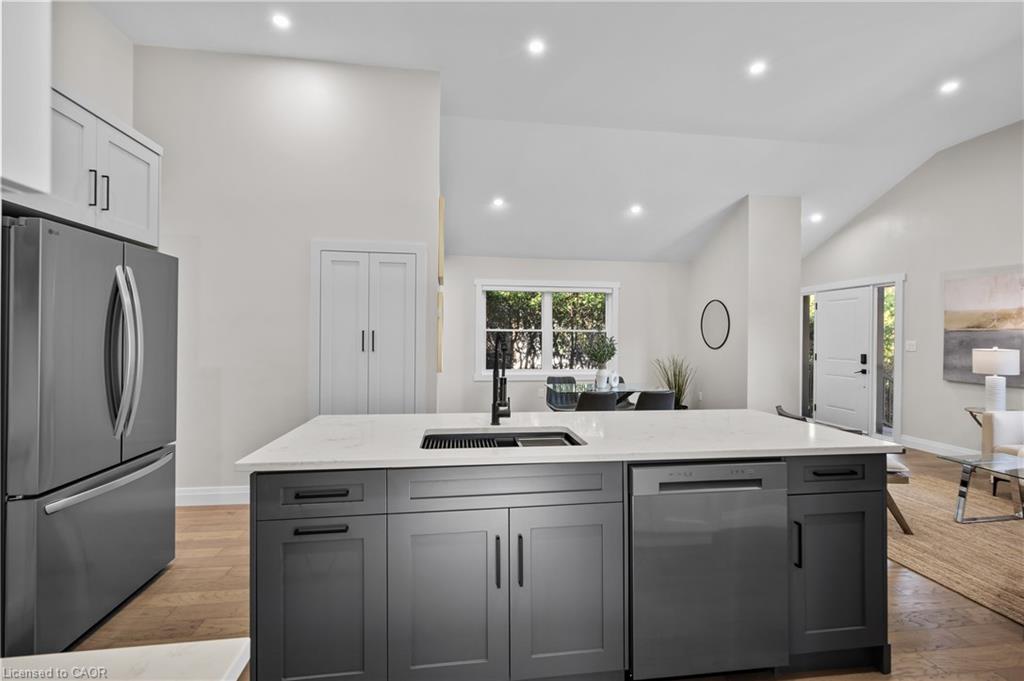 1041 Shepherd's Drive Property Photo 15