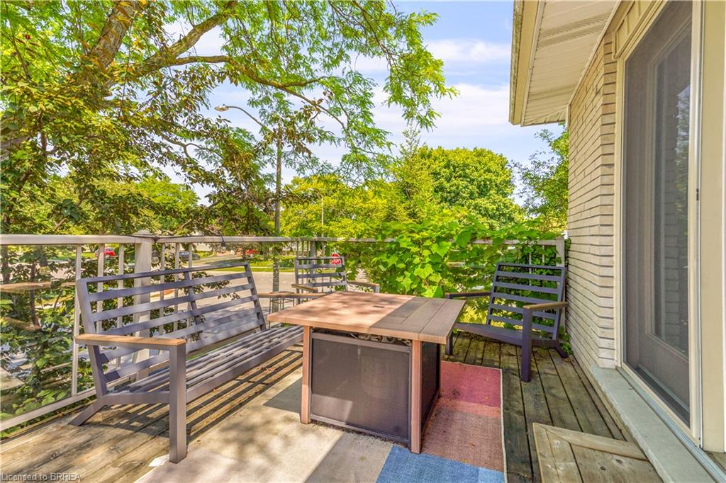 160 Woodlawn Avenue Property Photo 45