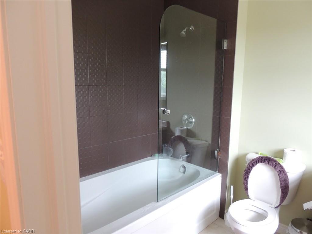19 Amos Drive Property Photo 14