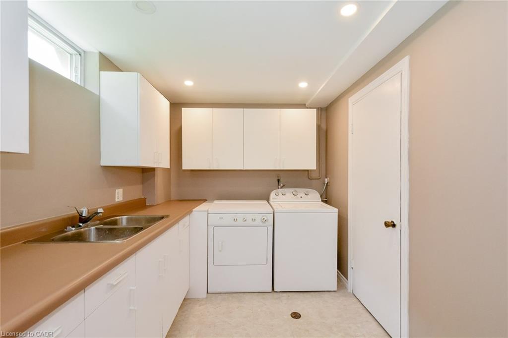 77 Wendy Crescent Property Photo 5