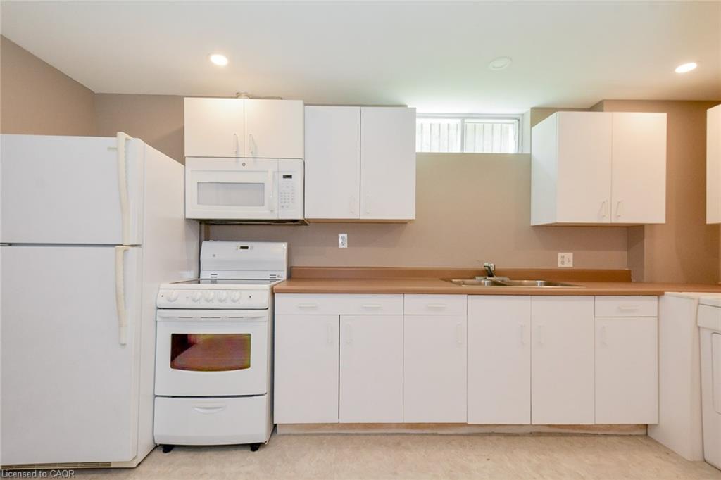 77 Wendy Crescent Property Photo 6
