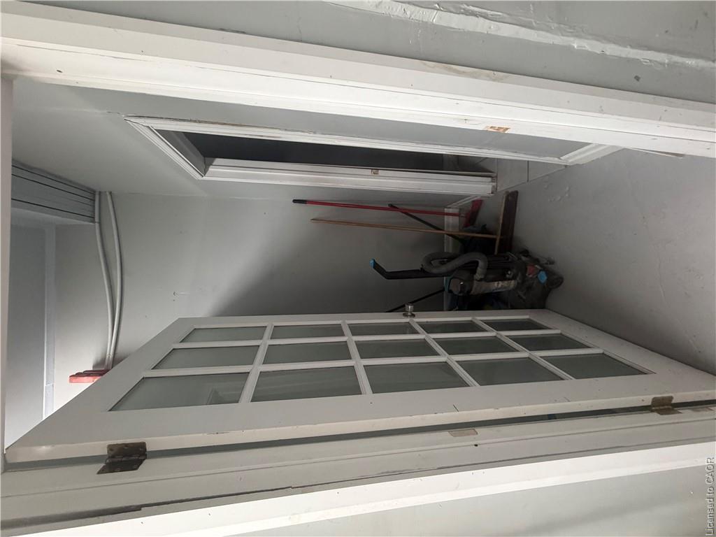10 Sanford Avenue N Property Photo 12