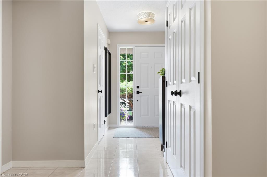 27 Bronte Court Property Photo 5