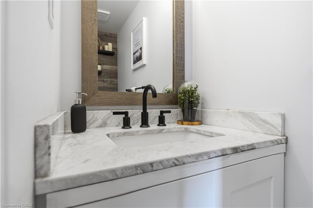 27 Bronte Court Property Photo 6