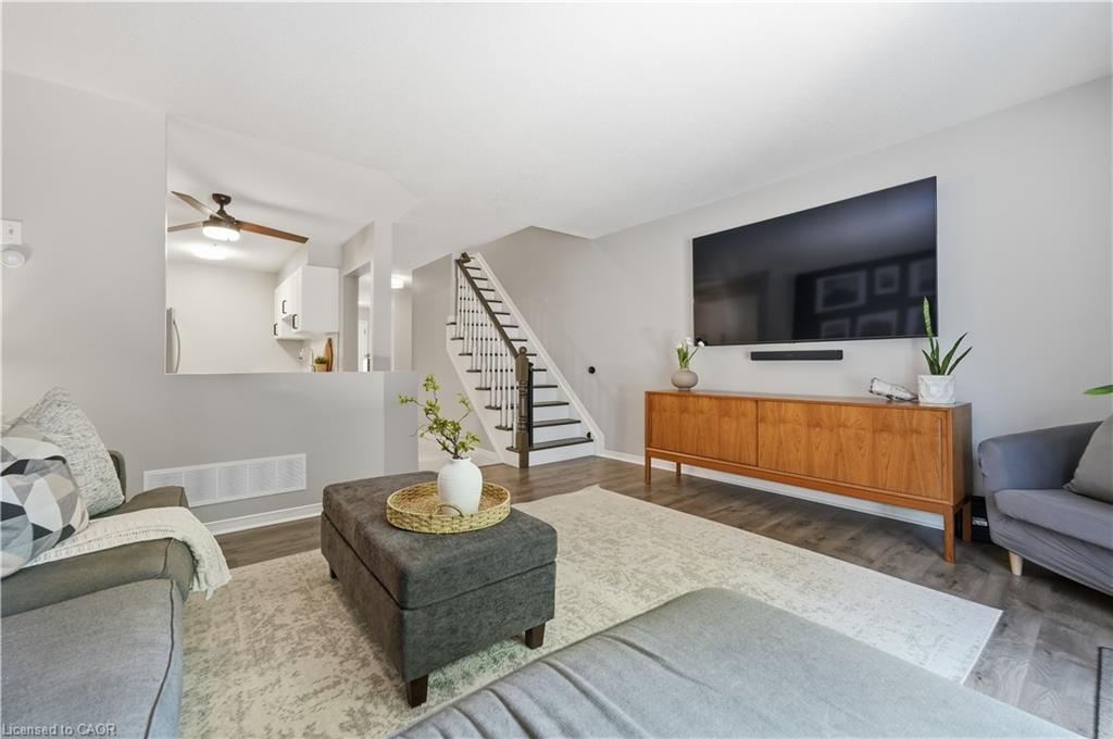 27 Bronte Court Property Photo 12