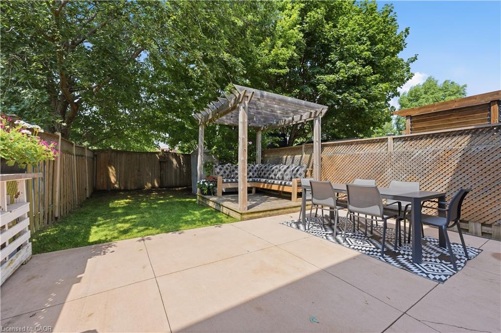 27 Bronte Court Property Photo 25