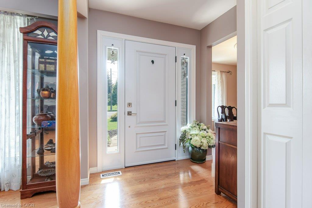 108 Queensway Drive Property Photo 6
