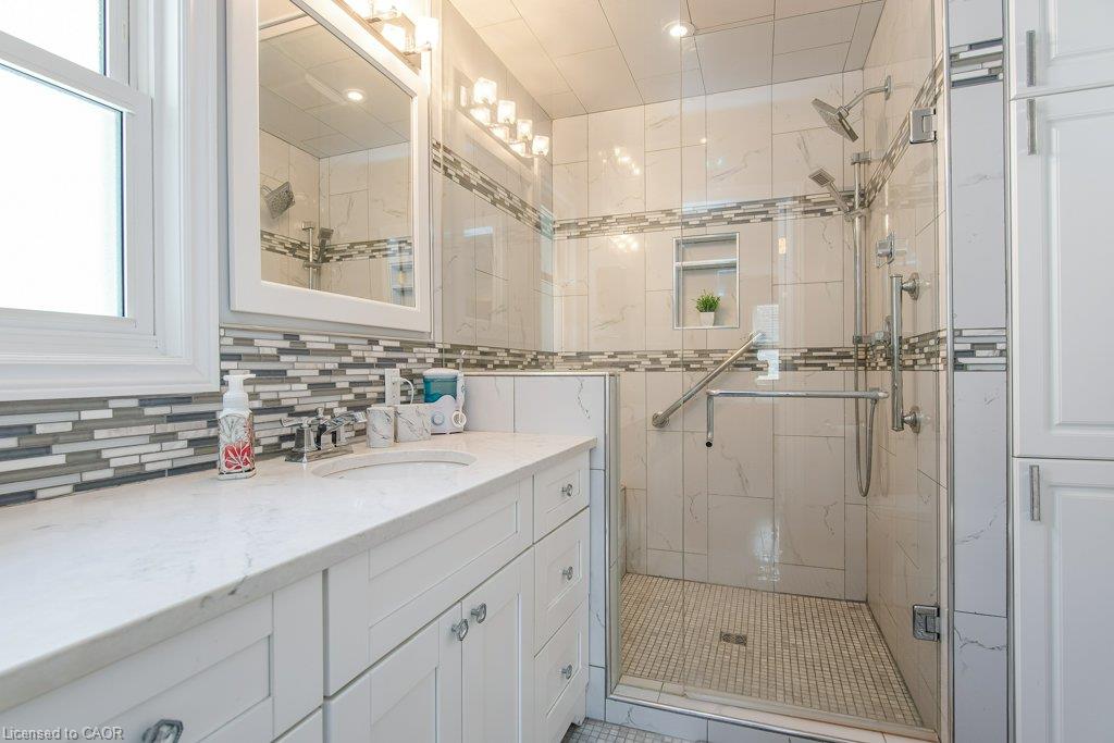 108 Queensway Drive Property Photo 21