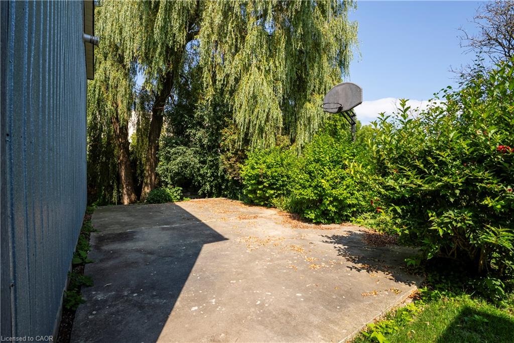 108 Queensway Drive Property Photo 40