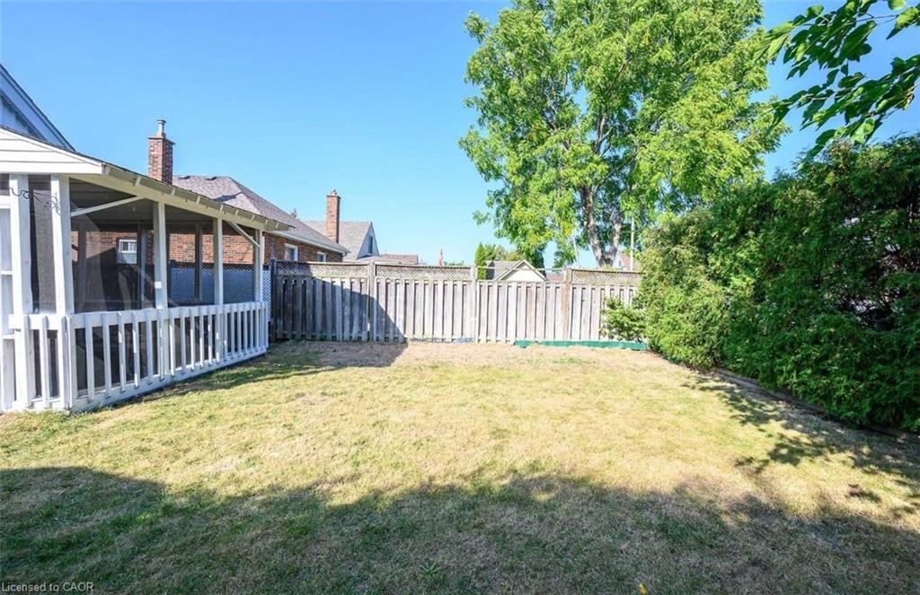 39 Walter Avenue S Property Photo 22