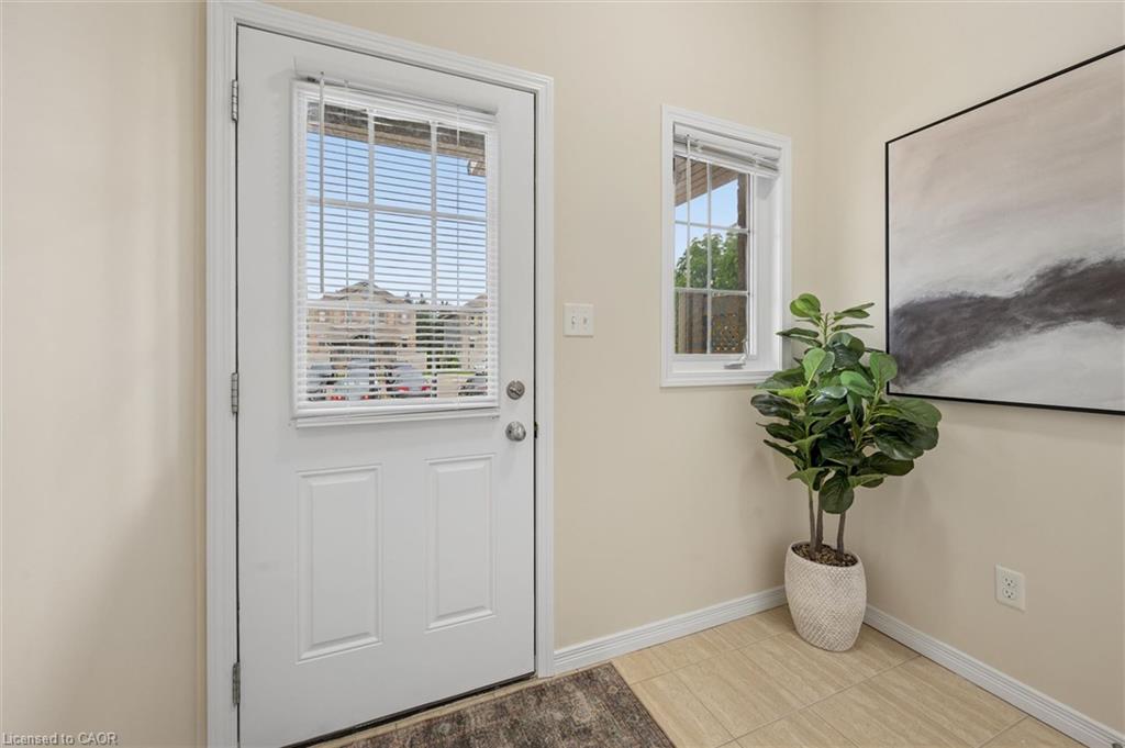 3b-931 Glasgow Street Property Photo 3