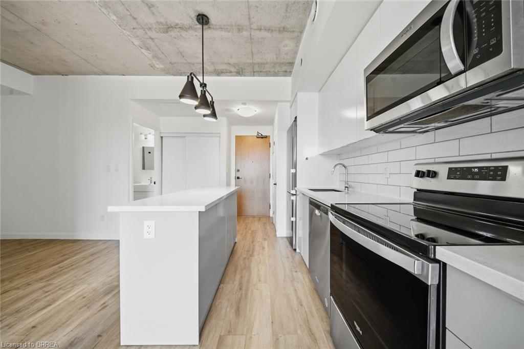 202-7 Erie Avenue Property Photo 8