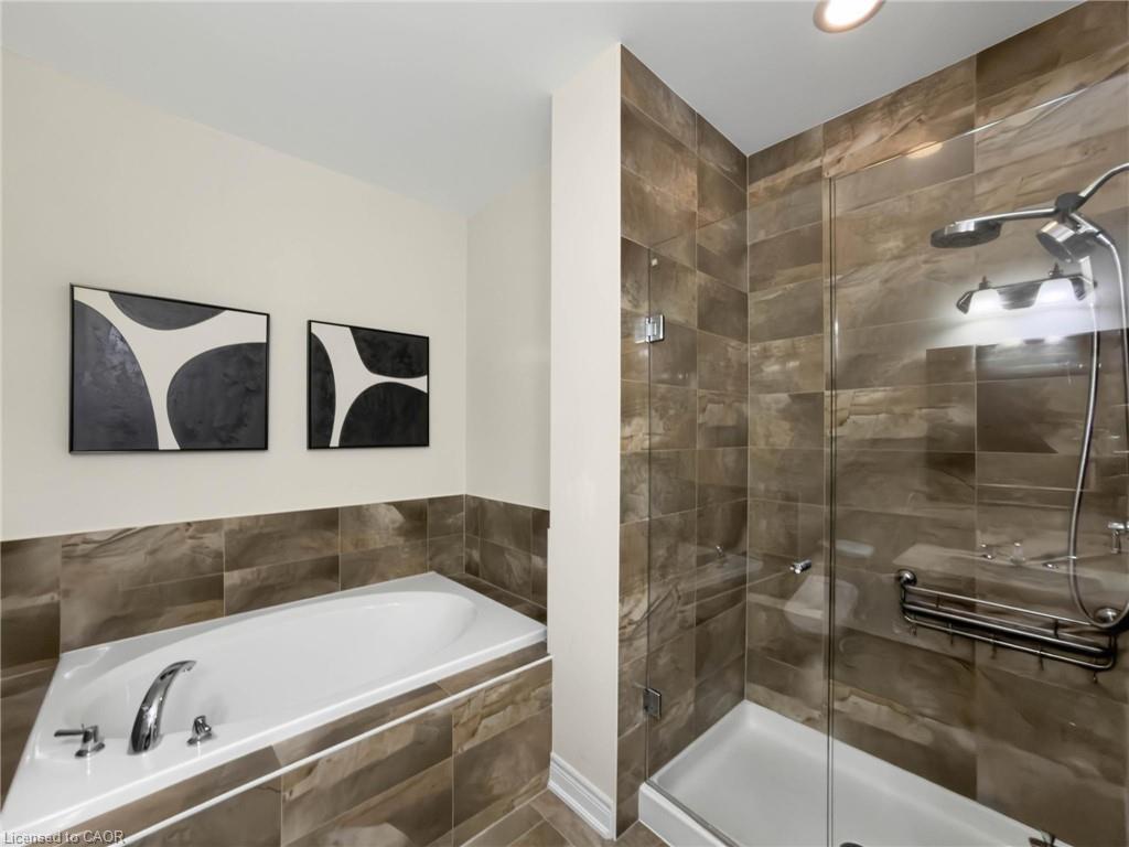 17-3353 Liptay Avenue Property Photo 18