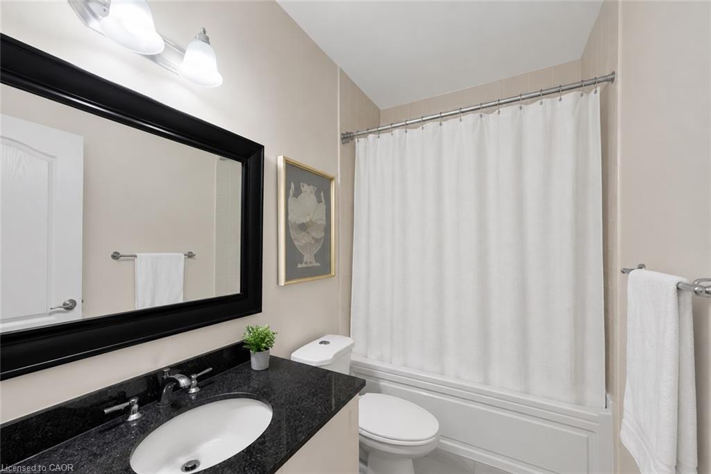 17-3353 Liptay Avenue Property Photo 21