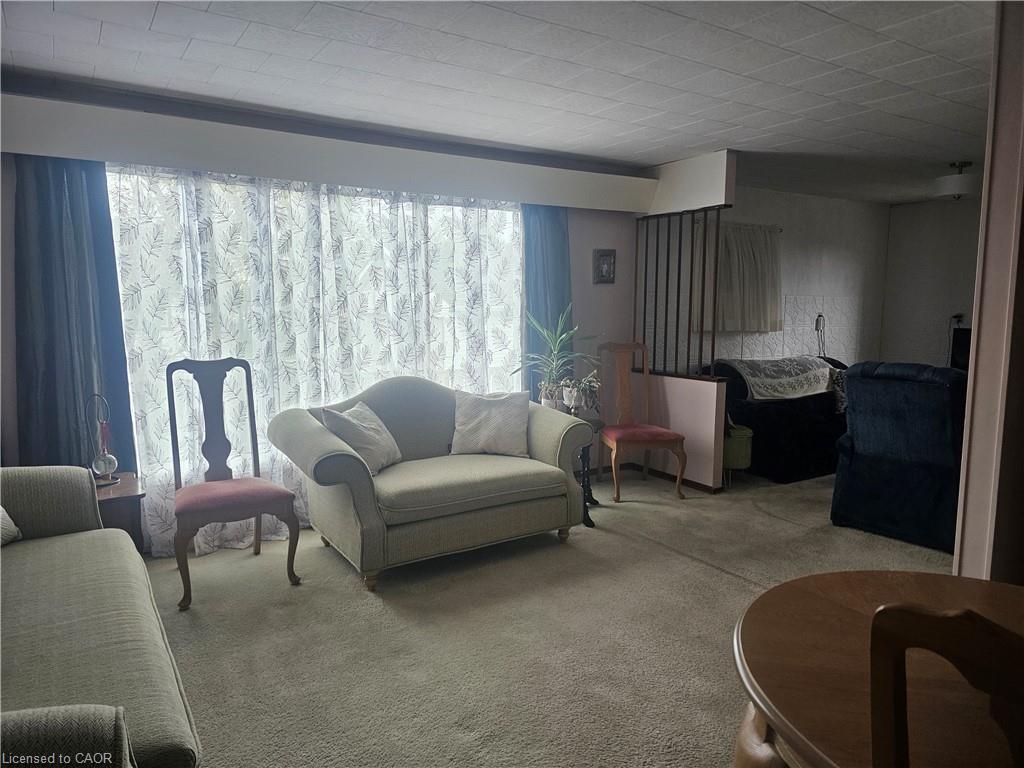 2340 Wilson Street W Property Photo 10