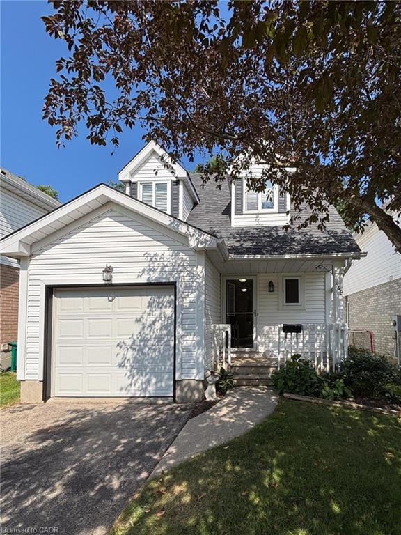 449 Exmoor Street Property Photo 2