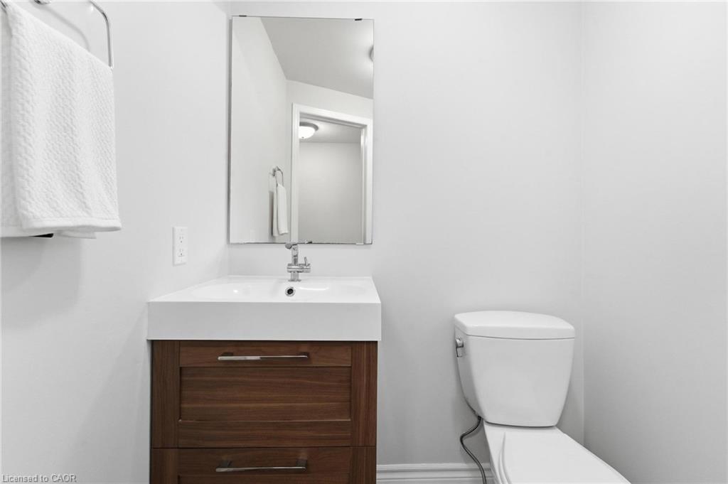 449 Exmoor Street Property Photo 5