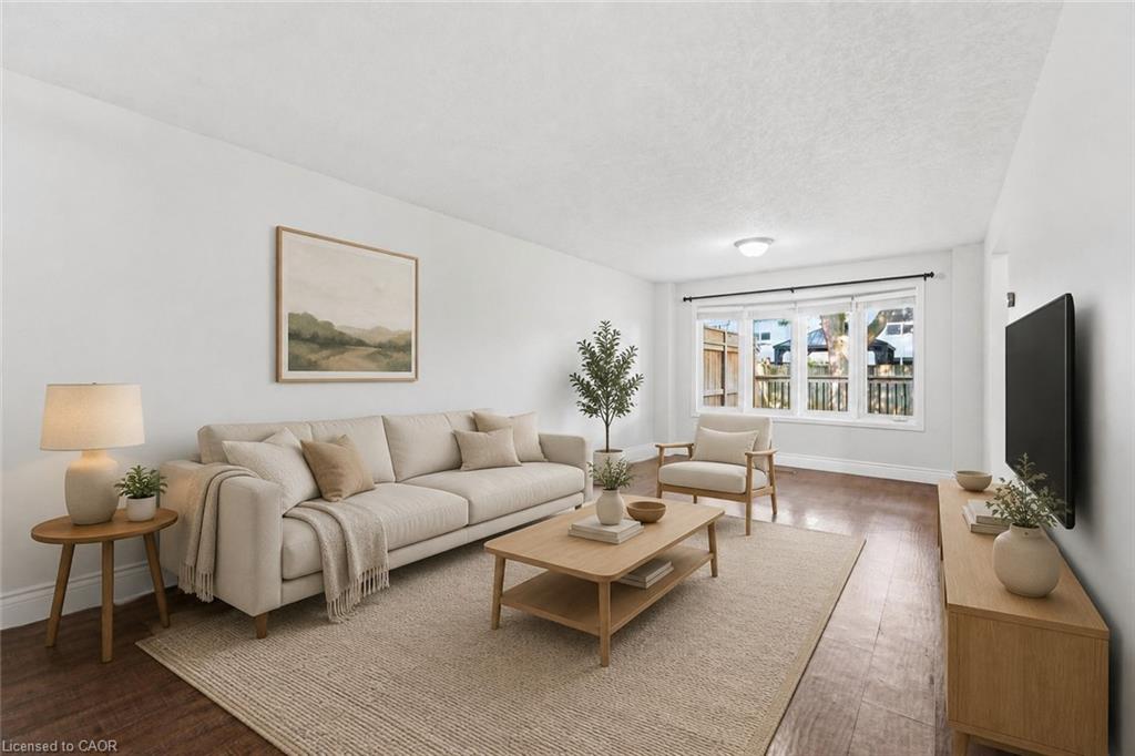 449 Exmoor Street Property Photo 10