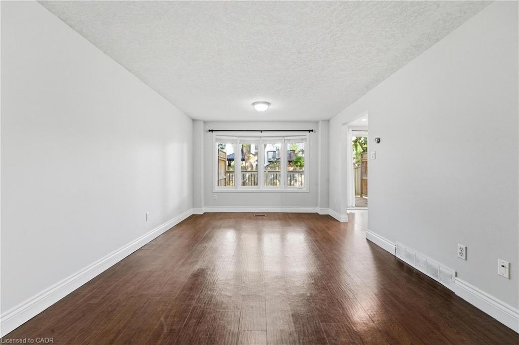 449 Exmoor Street Property Photo 11