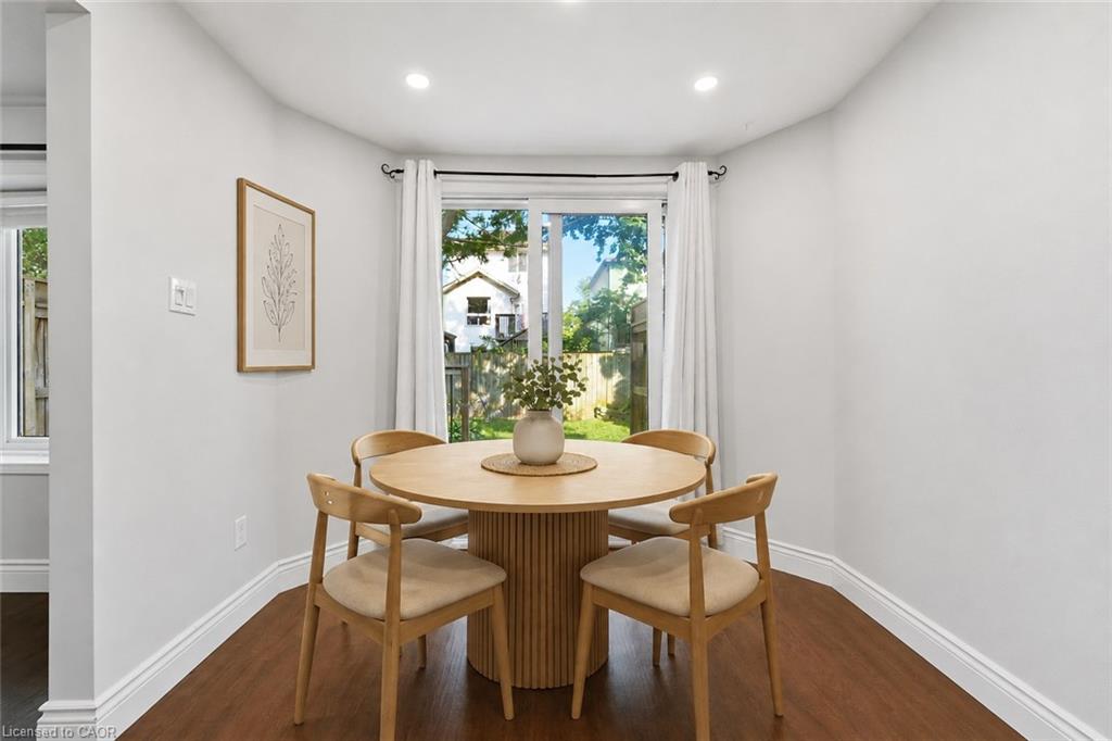 449 Exmoor Street Property Photo 14