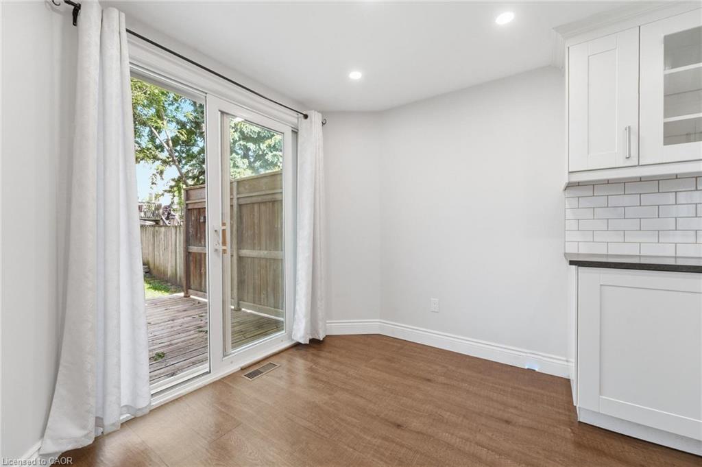 449 Exmoor Street Property Photo 15