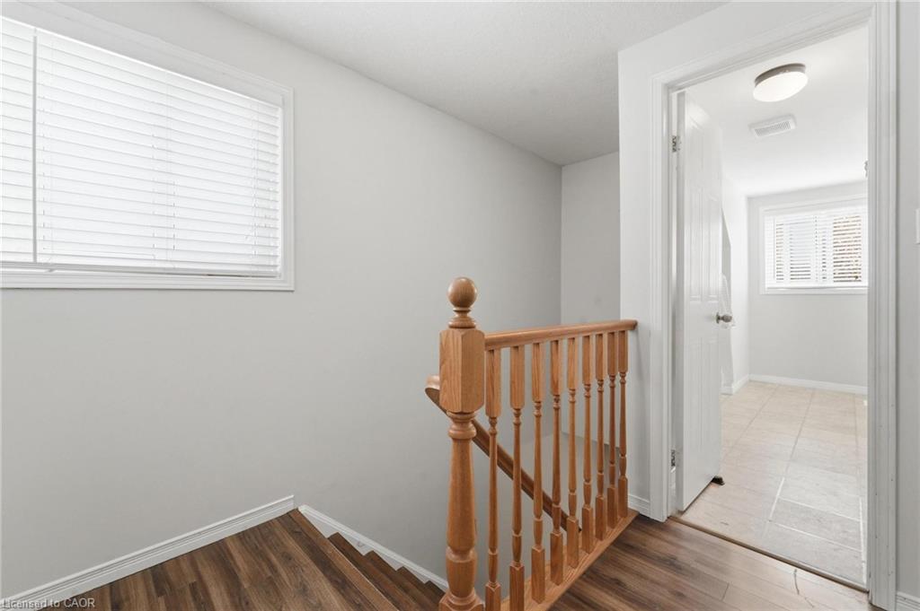 449 Exmoor Street Property Photo 16