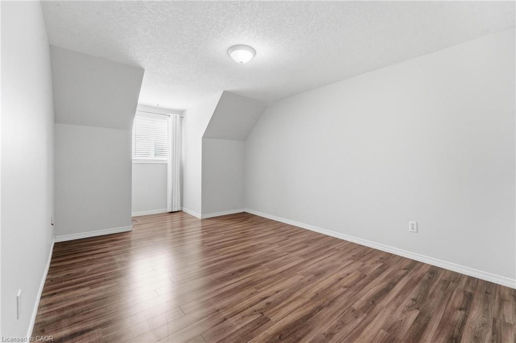 449 Exmoor Street Property Photo 17