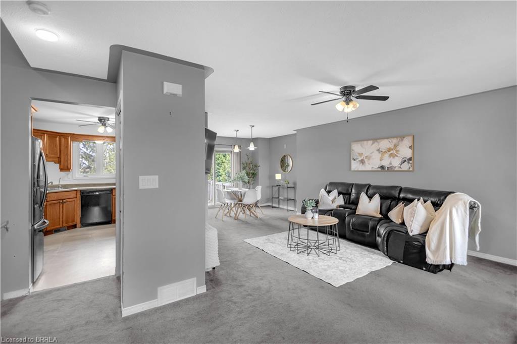 2020 John Street Property Photo 3