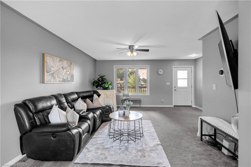 2020 John Street Property Photo 5